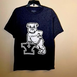 Champion YALE BULLDOG  CHARCOAL GRAY short sleeve tee shirt size MENS M 24.00
